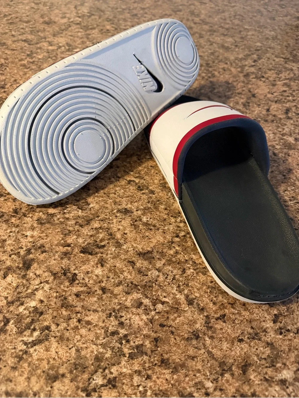 Nike “University Of Alabama” Men’s Grey Off Court Slides!!(11)